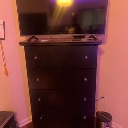 Full/twin Bunk bed With Black Dresser