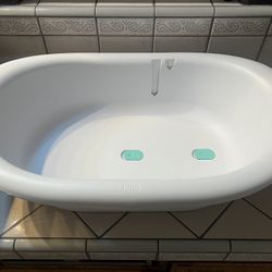 Frida Baby Tub