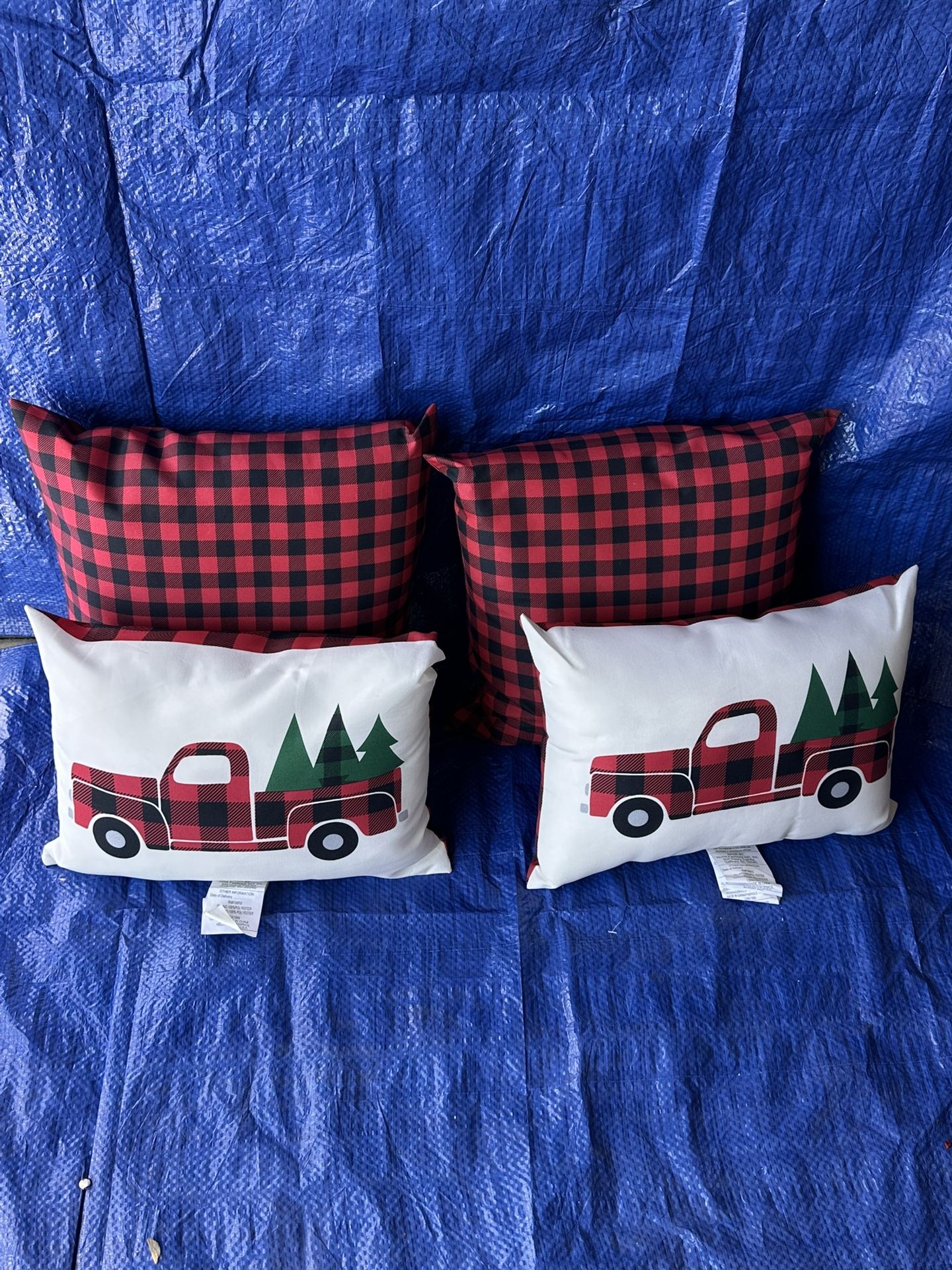 4 Pc Christmas Pillow Set