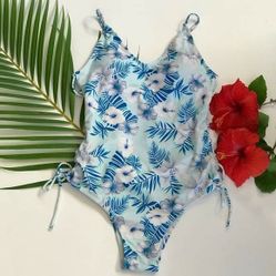 One piece while blues floral swimsuit bathingsuit Size S