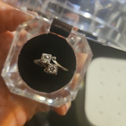 14 K White Gold With 1carat Total Weight Brilliant Diamonds 