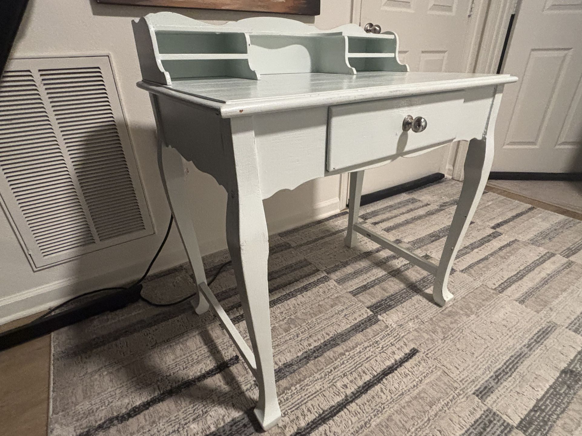 Wooden Antique Desk (1920) Great Condition