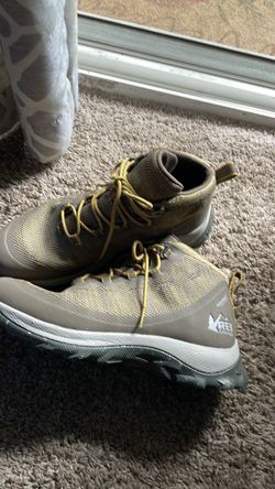REI Co-op Hiking Boots size9