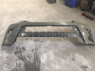 2018 Toyota Highlander front bumper