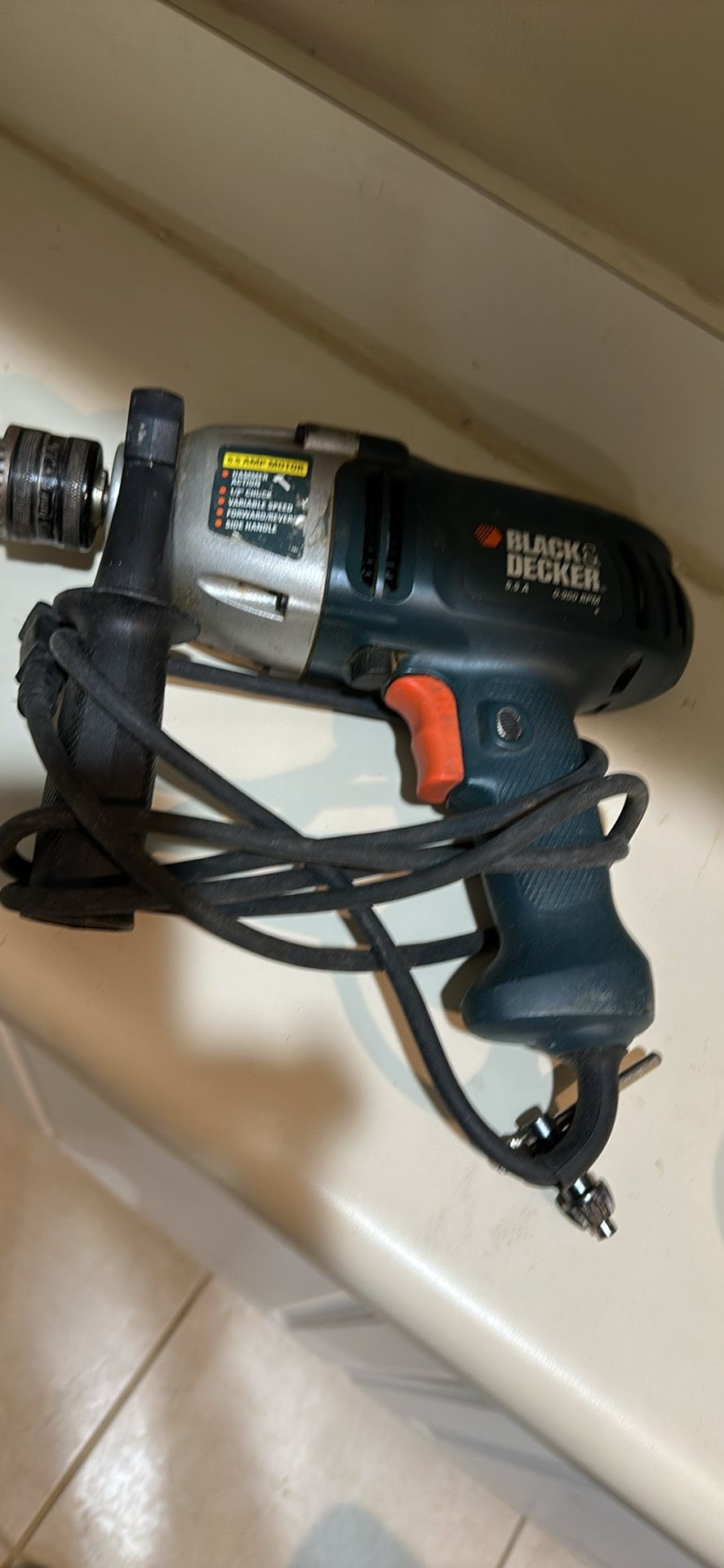 Black & Decker 5.5 AMP Electric Hammer Drilll