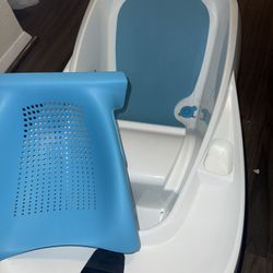 4 Moms Infant Bath Tub