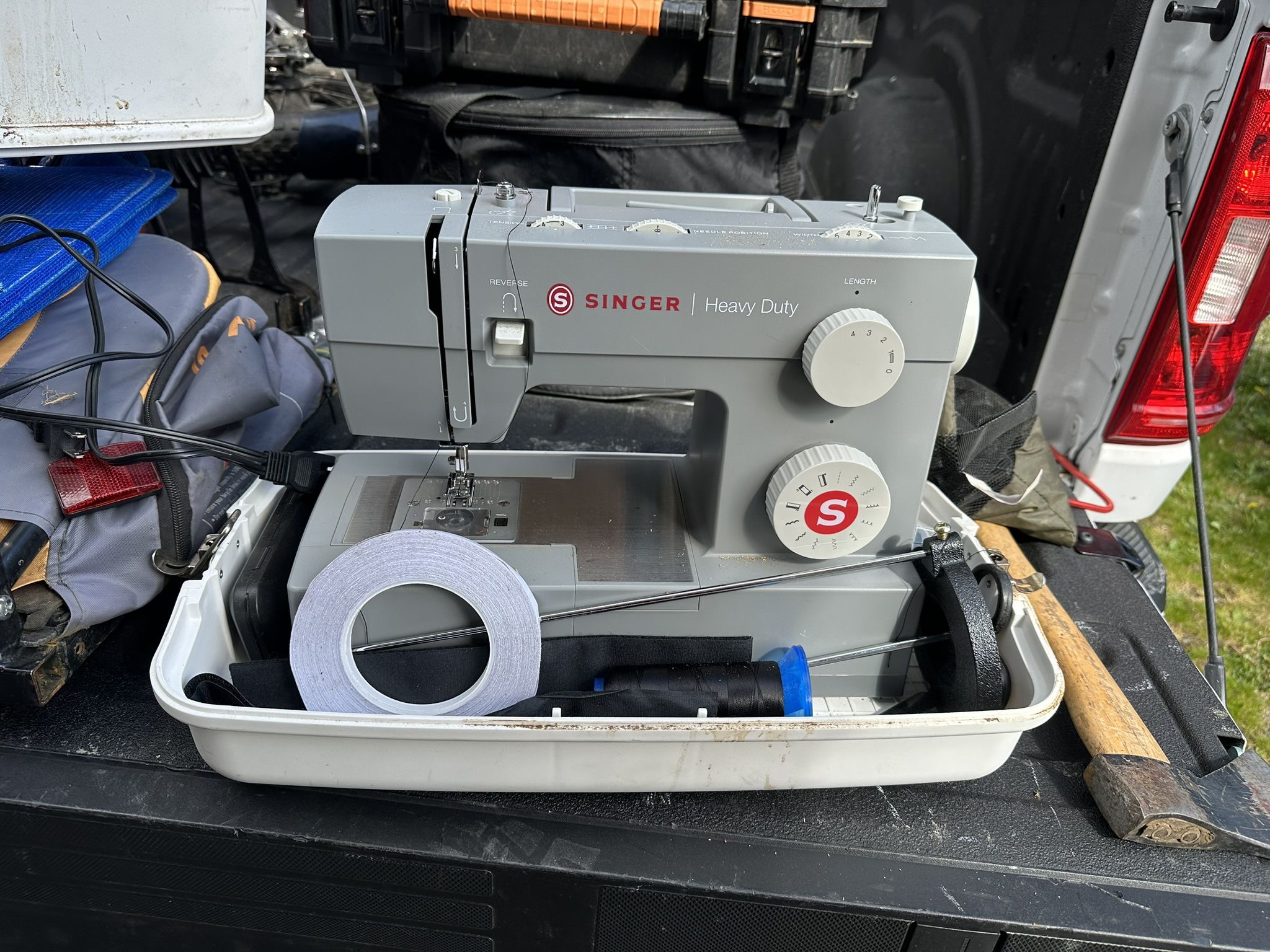 Singer 4411 Heavy Duty Sewing Machine