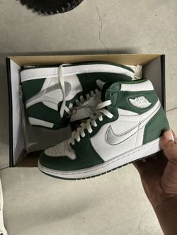 Jordan 1 High OG Gorge Green