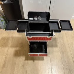 Rolling Make Up Case With Lock