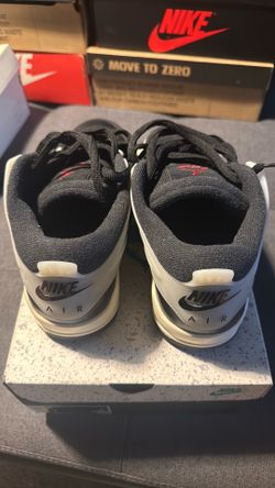 Jordan 4 RM Black Sail Size 9