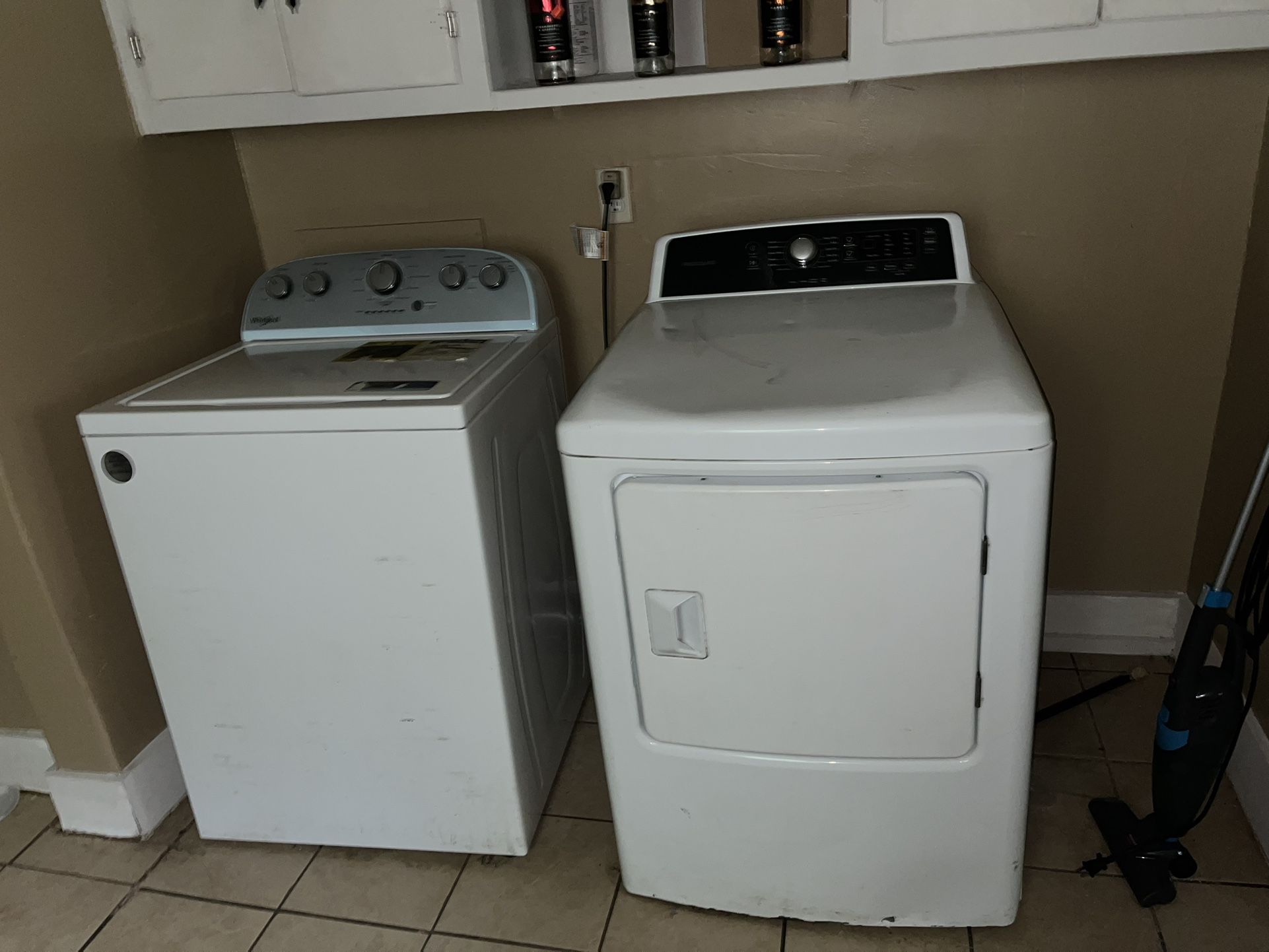 Washer & Dryer For Sale Whirlpool & Frigidaire