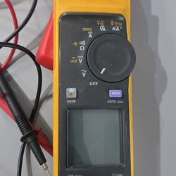 Fluke 393 FC Cat Lll 1500v 