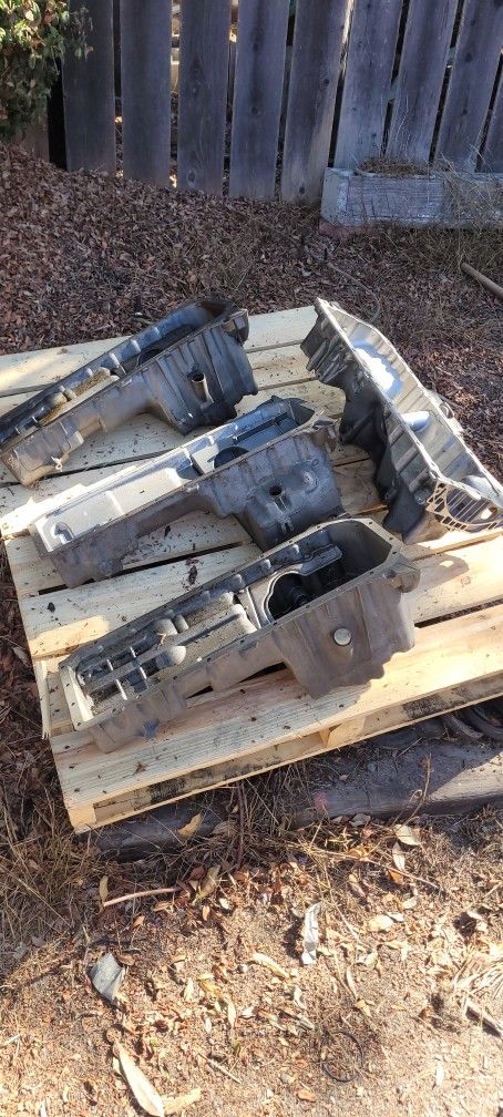 BMW 6 Cyl Oil Pans