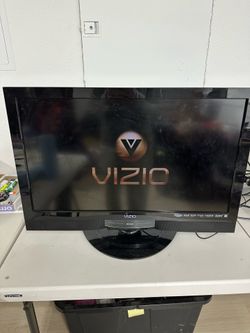 VIZIO SV320XVT 32” LCD TV – Works Great