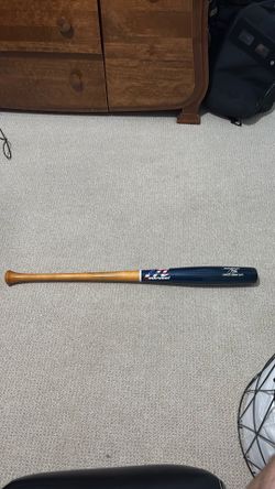 Baseball wood bat 33/30 (size/ounces)