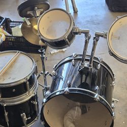 Pdp Drum set 100$
