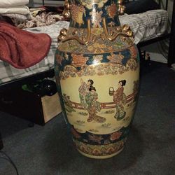 Antique Chinese vase