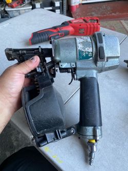 Hitachi roofing nailer