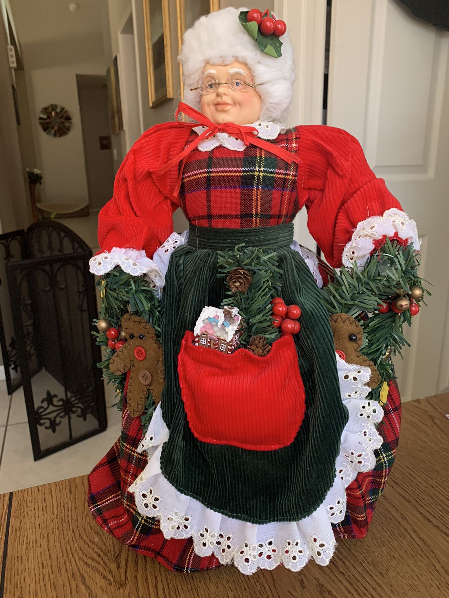 Vintage Mrs Clause Table Decor/ Tree Topper Courderoy Plaid Outfit Glasses XMAS