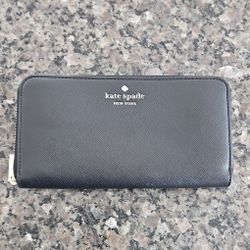 Kate Spade Wallet (Unused)