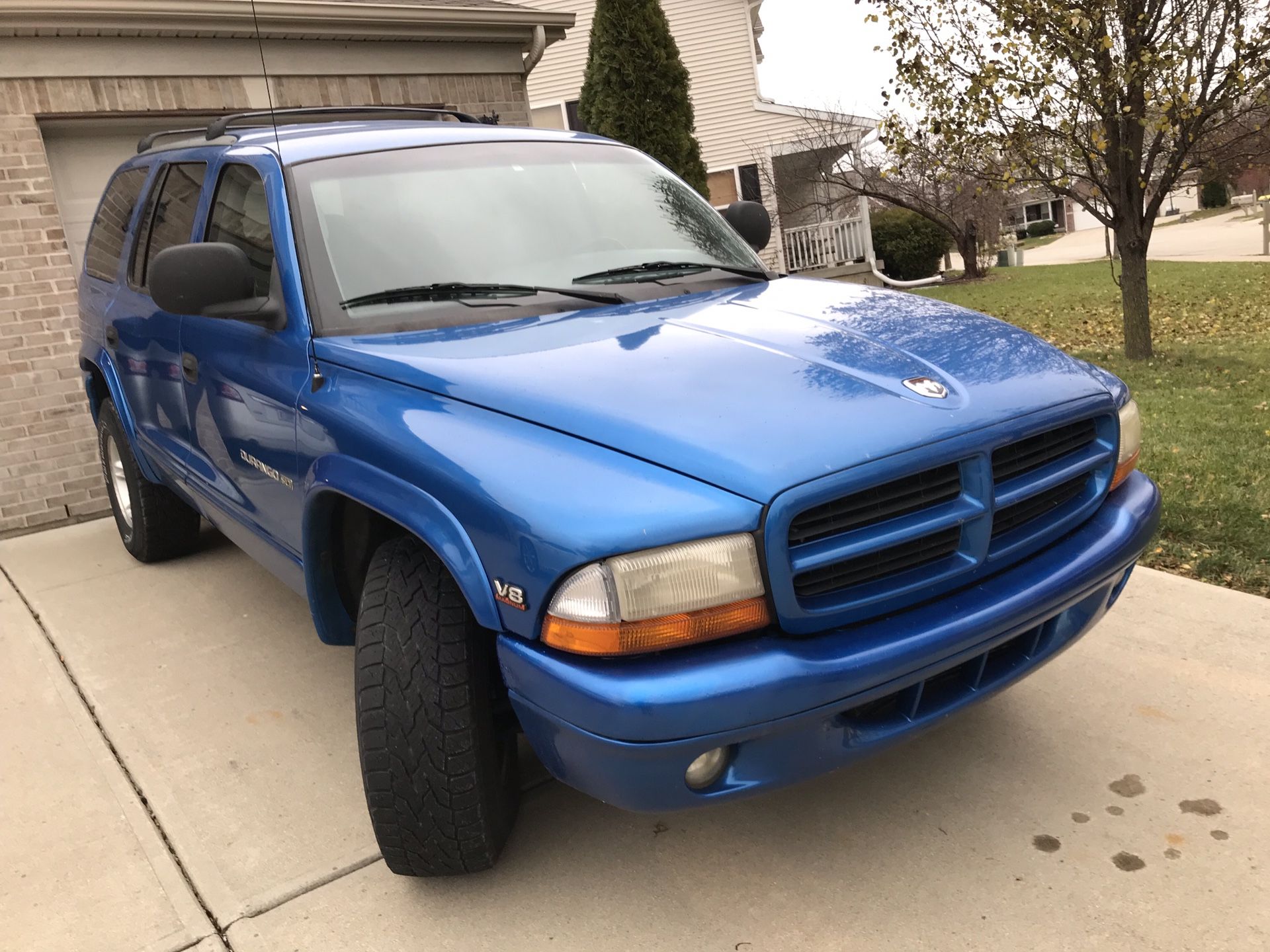 1998 DODGE DURANGO SLT 5.9L V8 MAGNUM for Sale in Fishers, IN OfferUp