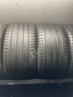 PAIR OF TIRE 285 35 22 PIRELLI 85% LIFE