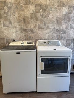 Maytag washer and dryer laundry