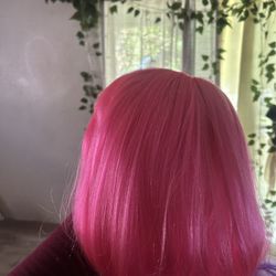 HOT PINK BOB W BANGS 