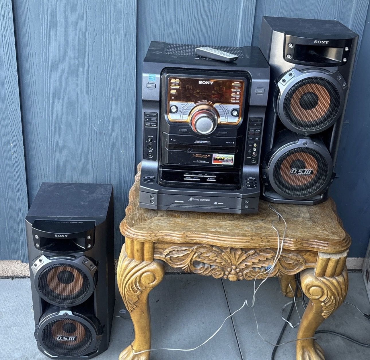 Sony LBT-ZX6 Stereo 560W 5 Disc Changer FM/AM Cassette System Working