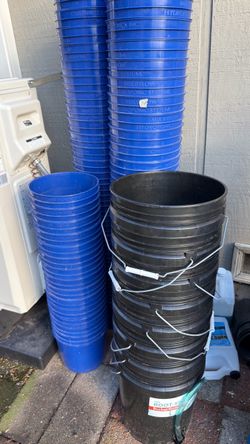 Hydroponic Buckets and Pots Lot