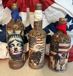 Patriotic decorative bottles