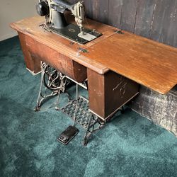 Singer Collapsible 1939 Sewing Electric Sewing Machine