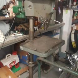 Rockwell Delta Variable Speed Drill Press Floor Model 15-655 With Production Table