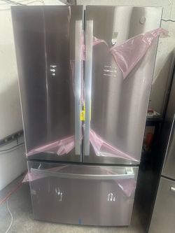 2026 BRAND NEW OPEN BOX GE FRENCHDOOR WITH INTERNAL WATER&ICE RETAIL PRICE $1800 PLUS TAX  GE Standard-Depth 27-cuft 36-in  with internal water and Ic