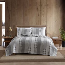 BRAND NEW Eddie Bauer Queen Quilt Set With Shams, Fairview Grey, Cotton