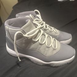 Jordan cool grey 11’s