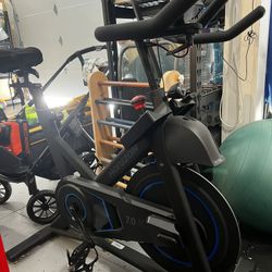 Horizon 7.0 IC Indoor Cycle - Exercise Bike 2023