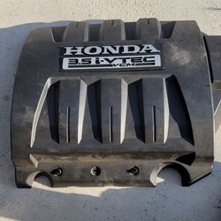 Honda 3.5 V Tech engine cover genuine