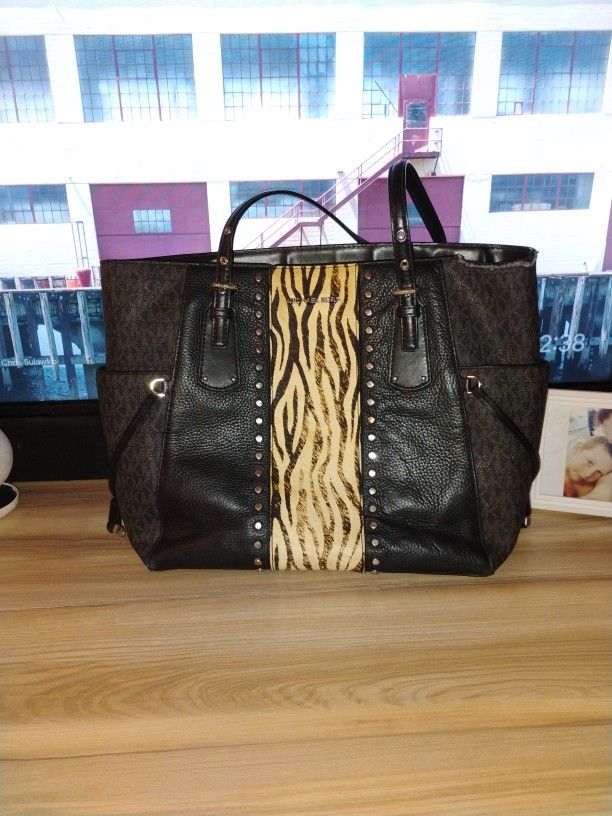Real Michael Kors Medium Size Purse