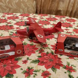 ERTL WINGS OF TAXACO 1940 GRUMMAN GOOSE & GEARBOX TEXACO LIMITED EDITION 1956 FORD THUNDERBIRD & 1940 FORD DELUXE COUPE