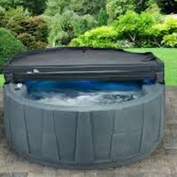 Used AquaRest 5 Person Spa W/20 Hydrotherapy Jets, Led Waterfall