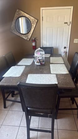 Comedor 6 sillas perfectas condiciones 🫡