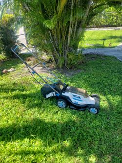 HART Battery Lawnmower