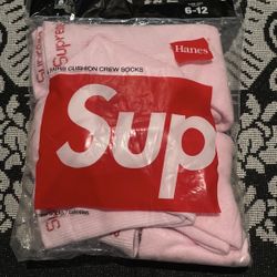 Supreme Hanes Crew Socks (4 Pack)