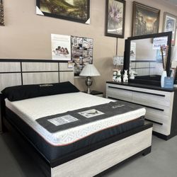 $799 Queen 6pc Bedroom Set