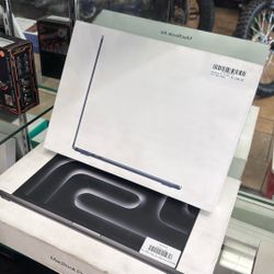 MacBook Air 13” M4 Chip 16gb 256gb ( Payments Available)