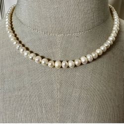 Authentic Pearl Collar Necklace 