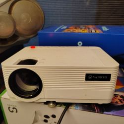 Month Old Projector With Screen And Tripod  Everything U Need 