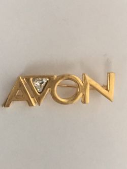 AVON VINTAGE GOLD TONE BROOCH 😍 VERY BEAUTIFUL