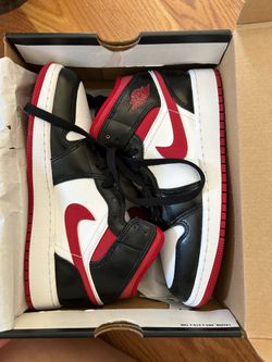 NEW WITH BOX JORDAN MID. 1’s  BOYS SHOES
